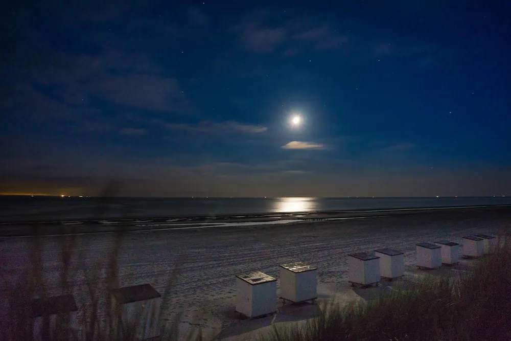 Moonlight Beach in Encinitas at night